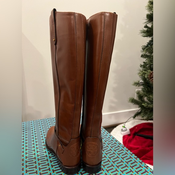 TORY BURCH COLTON ALMOND LEATHER RIDING BOOT - Picture 6 of 8